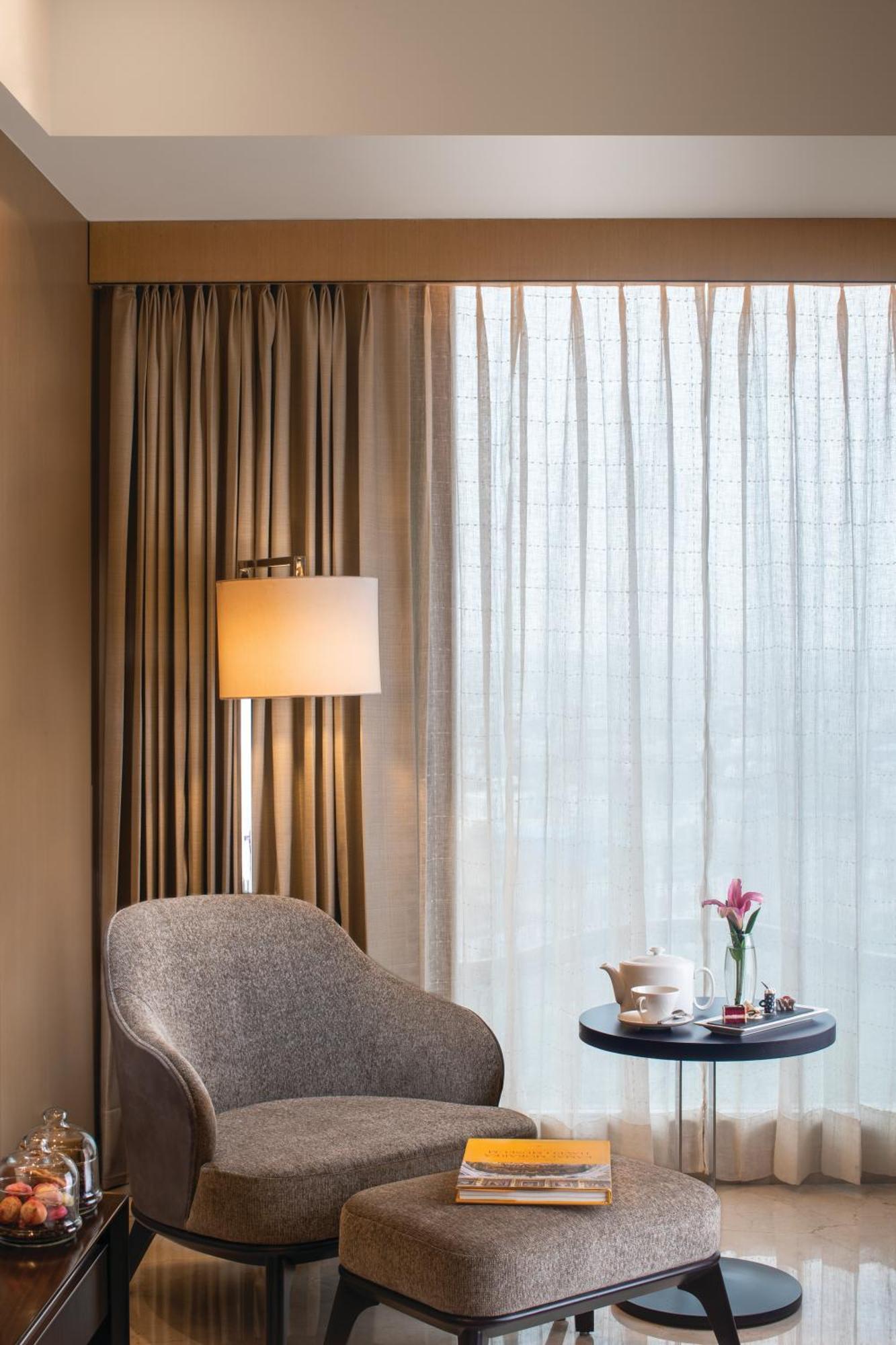 Executive Room alcoholic or non alcoholic house drinks a platter of Fruits Cookies 01 way airport transfers on food & soft beverages complimentary sauna steam once during the early check late check out by 4,1669829084:JPEG